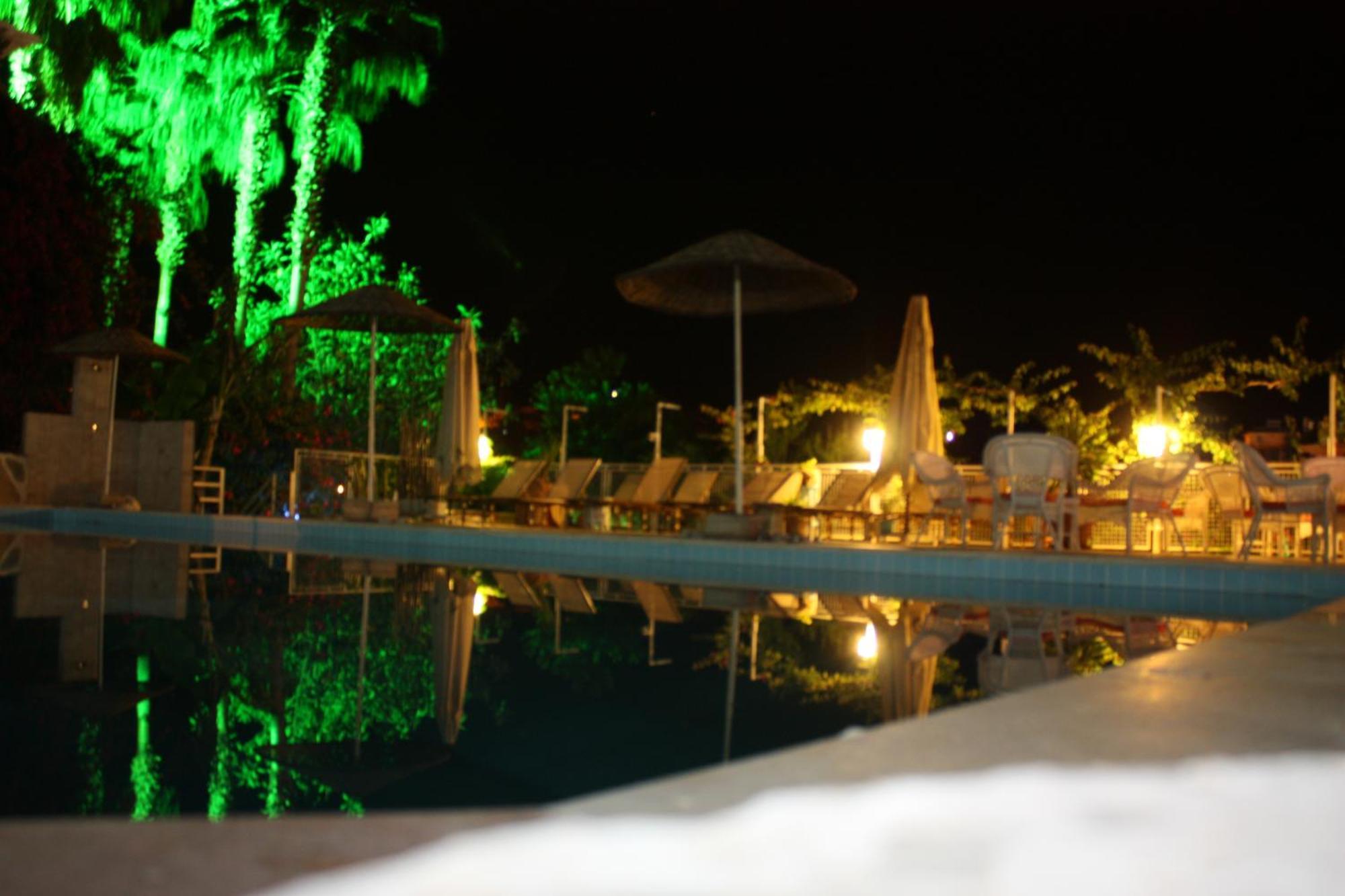 Pataros Hotel Patara Ngoại thất bức ảnh