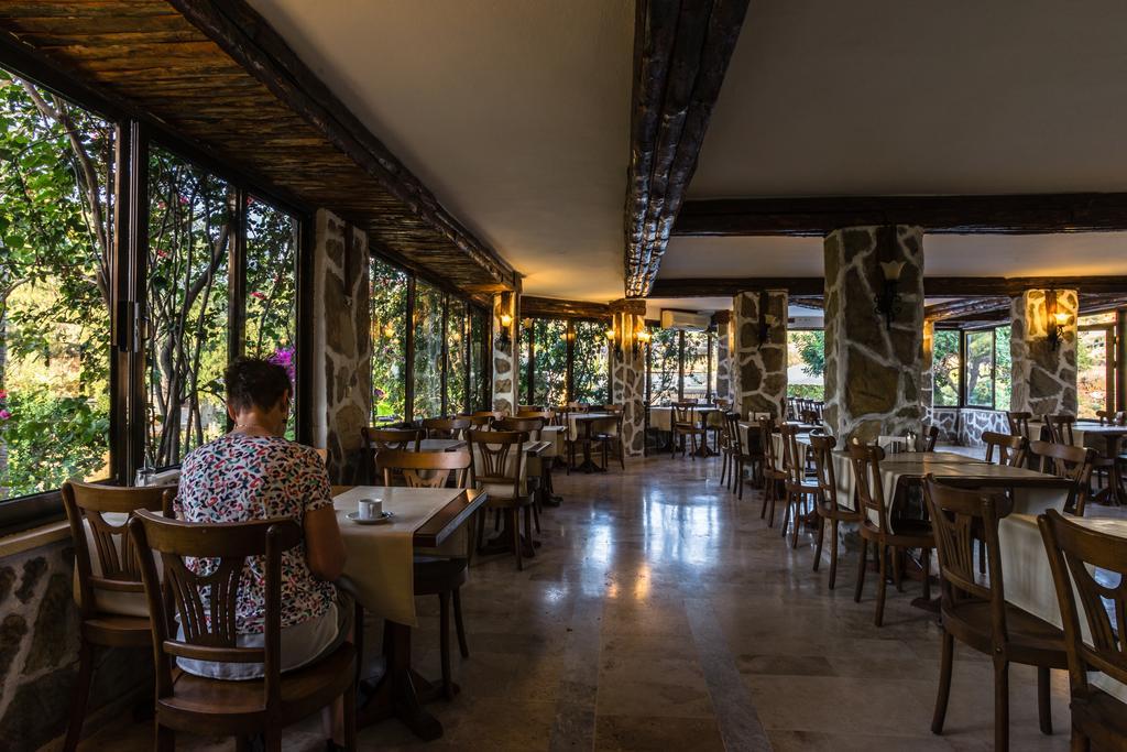 Pataros Hotel Patara Ngoại thất bức ảnh